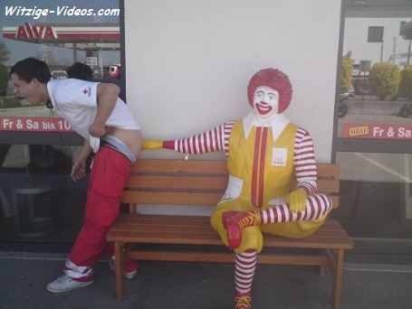 Ronald McDonald ist pervers